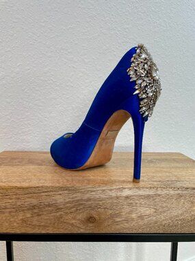 Badgley Mischka Kiara Blue Satin Crystal Embellishments 7.5